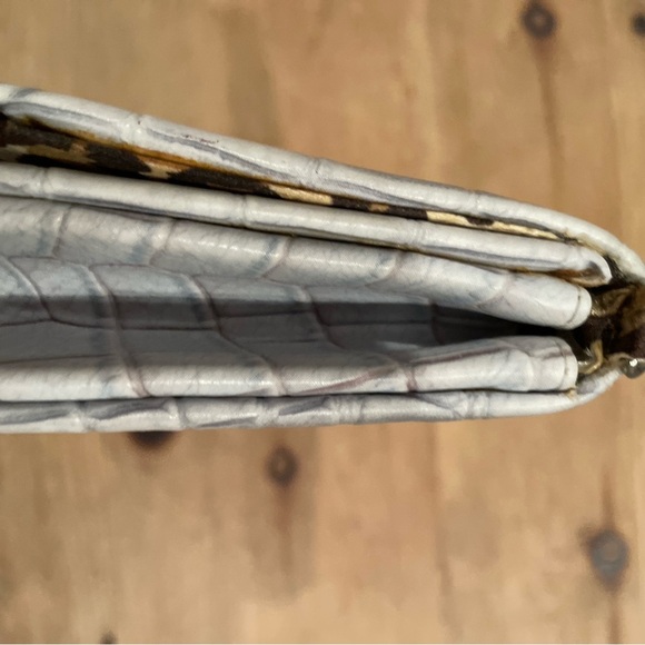 BISOUS Animal Skin Leopard Lined Clutch cocktail Dressy Boho Festival - Picture 3 of 8